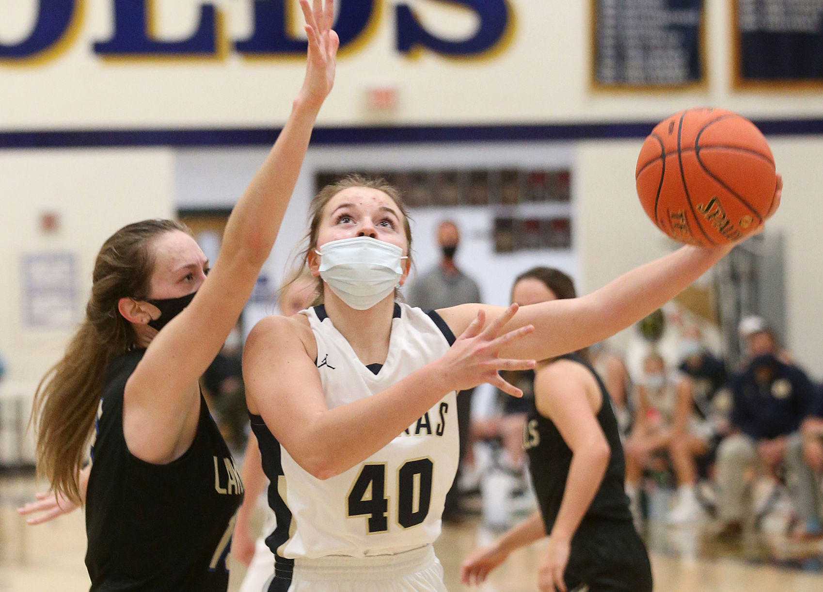 December 28: Lake Mills vs Aquinas